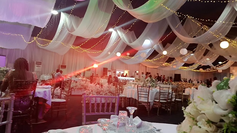 Balmoral Hall photo 4